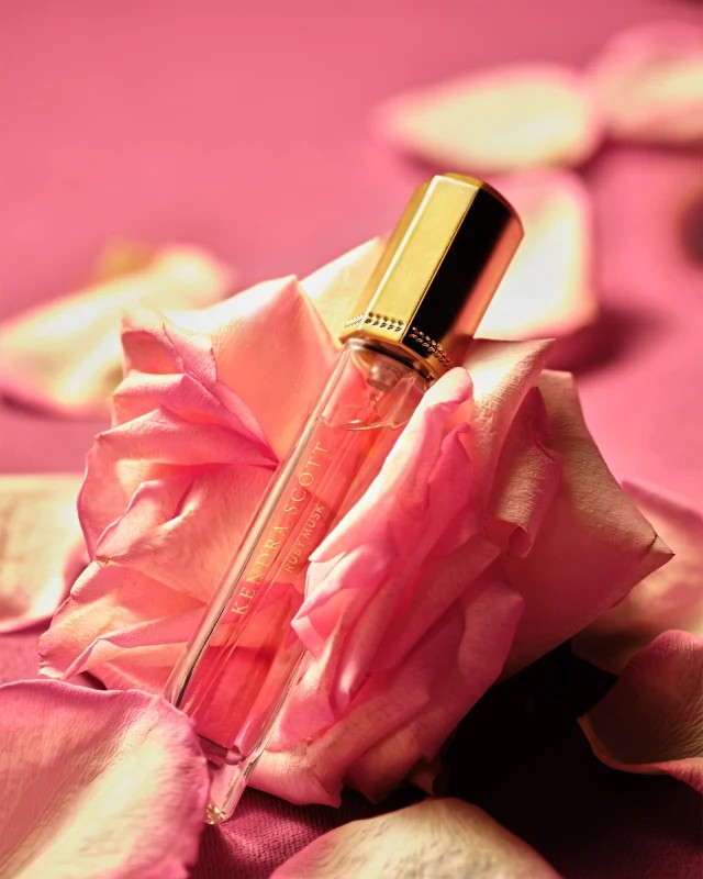 RUBY MUSK by KENDRA SCOTT Eau de Parfum 10ml ROLL PARFUM 840172704586